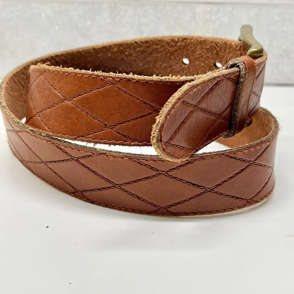 Vtg Tan Brown Leather Belt Mens Womens Size 32 S Quilted Brass Distressed Taiwan
